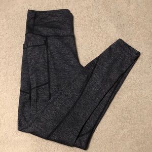 Athleta salutation stash leggings